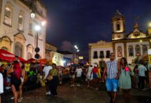 São João no Pelô chega ao seu último dia com balanço positivo para baianos, turistas e comerciantes locais Logo