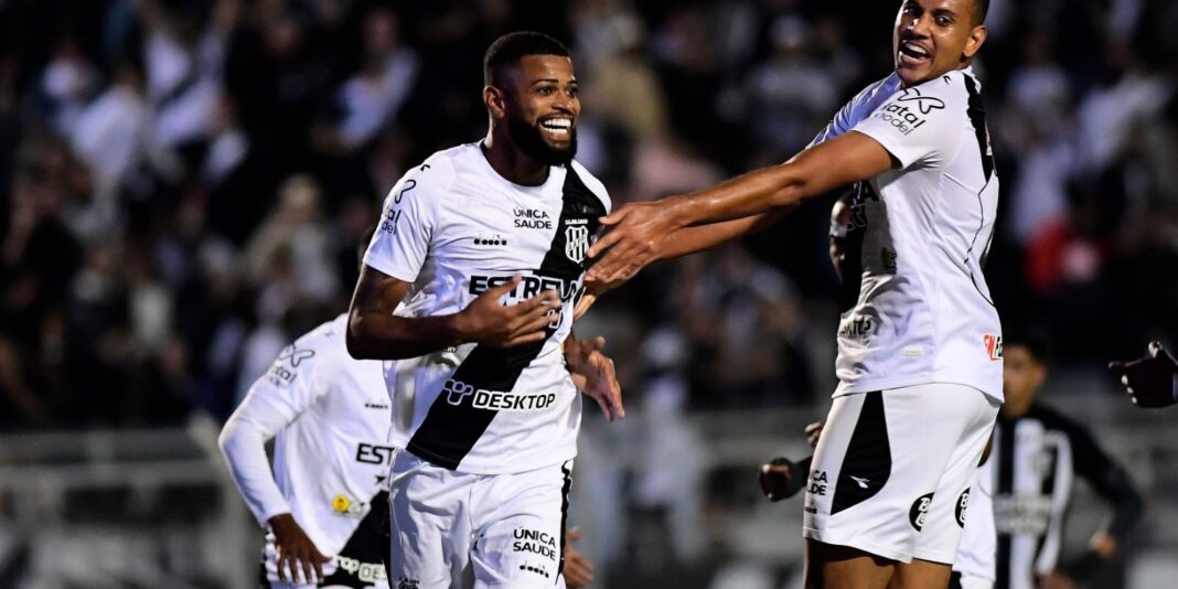 Série B: Ponte Preta supera Ceará por 3 a 1 no Moisés Lucarelli