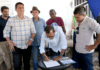 SAJ: Prefeitura realizou assinatura da ordem de serviço para pavimentação do Alto do Morro