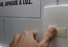 Aneel aprova redução média de 2,43% nas tarifas da Enel em São Paulo Aneel aprova redução média de 2,43% nas tarifas da Enel em São Paulo