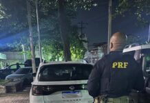 Em Belford Roxo/RJ, PRF recuperou um automóvel “clone” roubado na Zona Sul do Rio — Polícia Rodoviária Federal WhatsApp Image 2024-07-22 at 15.27.33.jpeg
