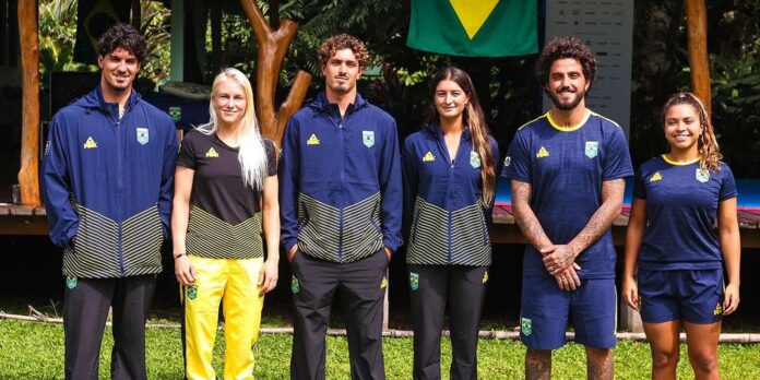 Equipe brasileira de surfe, a maior nos Jogos, está completa no Taiti