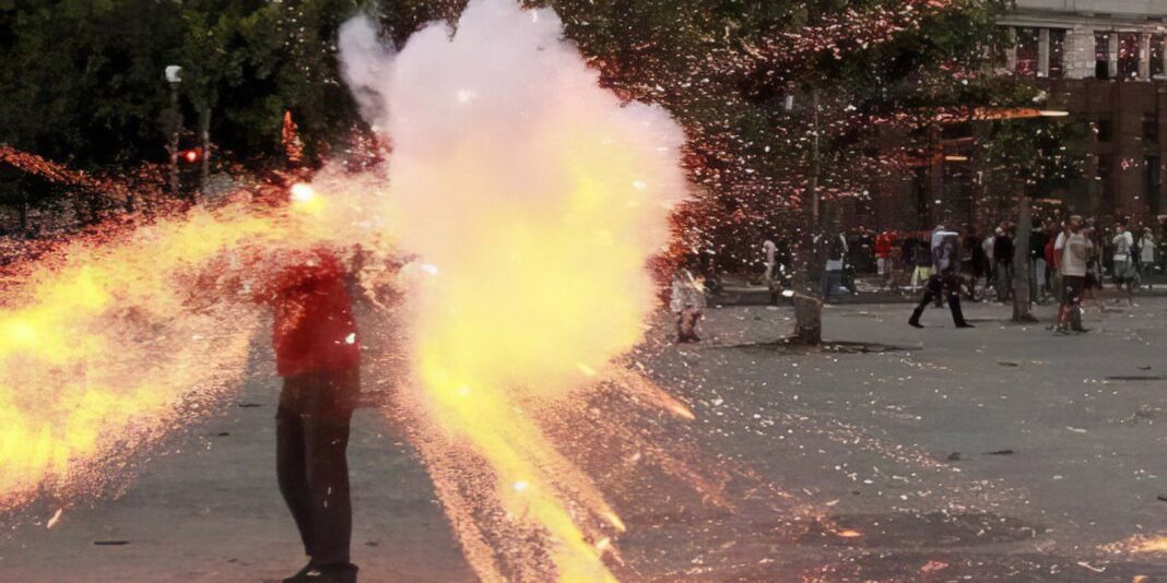 Justiça reduz pena de condenado por morte de cinegrafista em Justiça reduz pena de condenado por morte de cinegrafista em protesto