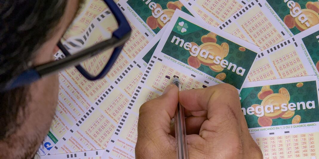 Mega-Sena, concurso 2.754: prêmio acumula e vai a R$ 100 Mega-Sena, concurso 2.754: prêmio acumula e vai a R$ 100 milhões