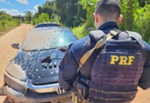 PRF detém três homens com pistola e carro de luxo roubado em Jaboatão dos Guararapes — Polícia Rodoviária Federal PRF detém três homens com pistola e carro de luxo roubado em Jaboatão dos Guararapes