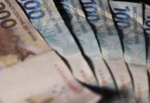 Arrecadação federal cresce 9,55% e chega a R$ 231,04 bilhões em julho Arrecadação federal cresce 9,55% e chega a R$ 231,04 bilhões em julho