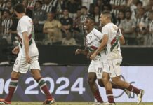 Fluminense bate Atlético-MG no Mineirão para dormir fora do Z4 Fluminense bate Atlético-MG no Mineirão para dormir fora do Z4