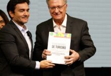 Governo quer atrair 8,1 milhões de turistas internacionais até 2027 Governo quer atrair 8,1 milhões de turistas internacionais até 2027