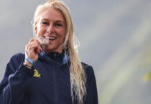 Jogos de Paris: Tati Weston-Webb fica com prata no surfe feminino Jogos de Paris: Tati Weston-Webb fica com prata no surfe feminino