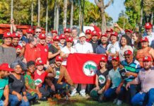 MST apresenta demandas a Lula em encontro na Granja do Torto MST apresenta demandas a Lula em encontro na Granja do Torto