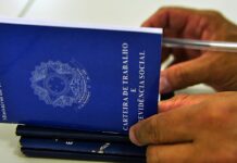 Novos prazos para licença-paternidade valem a partir de 2027; entenda Número de pessoas que buscam emprego há mais de dois anos recua 17,3%