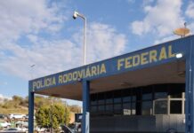 VW Gol furtado na cidade no Rio de Janeiro (RJ) é recuperado pela PRF em MG — Polícia Rodoviária Federal VW Gol recuperado Betim.jpeg