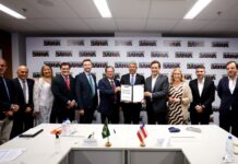 Estado assina protocolo de intenções para voos diretos entre Porto e Salvador Logo