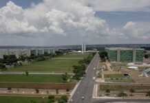 Regime de trabalho de terceirizados em órgãos federais é flexibilizado Regime de trabalho de terceirizados em órgãos federais é flexibilizado
