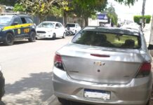 Carro roubado é recuperado pela PRF durante fiscalização em Santo Antônio de Jesus (BA) — Polícia Rodoviária Federal carro 302.jpeg