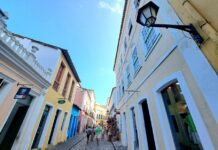 Conder faz manutenção de calçadas, ruas e lampiões no Centro Histórico de Salvador Logo