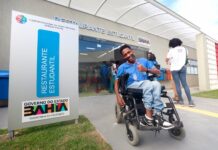 Em Camaçari, entrega de escola de tempo integral firma o compromisso do Governo do Estado com a acessibilidade Logo