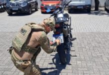 Em Fortaleza, PRF apreende motocicleta com placa adulterada com fita adesiva — Polícia Rodoviária Federal WhatsApp Image 2024-10-01 at 15.03.11.jpeg