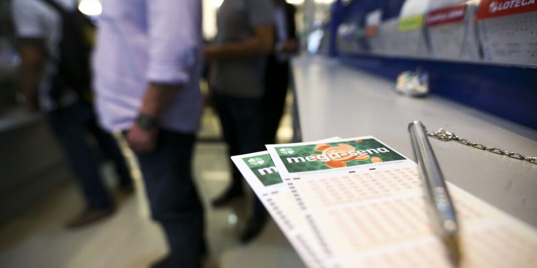 Mega-Sena sorteia neste sábado prêmio acumulado em R$ 42 milhões Mega-Sena sorteia neste sábado prêmio acumulado em R$ 42 milhões