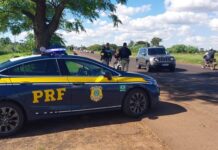 PRF acompanha ações e orienta sobre peregrinações em rodovias federais no MS — Polícia Rodoviária Federal Feriado de Nossa Senhora Aparecida PRF acompanha ações e orienta sobre peregrinações em rodovias federais.jpg