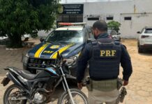 PRF no Piauí prende homem por receptação de veículo roubado e uso de documento falso em Cristino Castro (PI) — Polícia Rodoviária Federal WhatsApp Image 2024-10-21 at 17.17.22.jpeg
