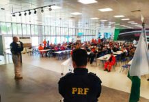 PRF promove palestra sobre segurança viária em Duque de Caxias — Polícia Rodoviária Federal WhatsApp Image 2024-10-16 at 17.08.49.jpeg