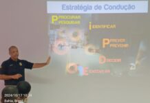 PRF realiza palestra voltada à segurança de motociclistas na Base Aérea de Salvador — Polícia Rodoviária Federal WhatsApp Image 2024-10-18 at 07.59.47.jpeg