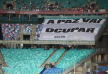 Ação simbólica na Arena Fonte Nova promove campanha pela paz no futebol Logo