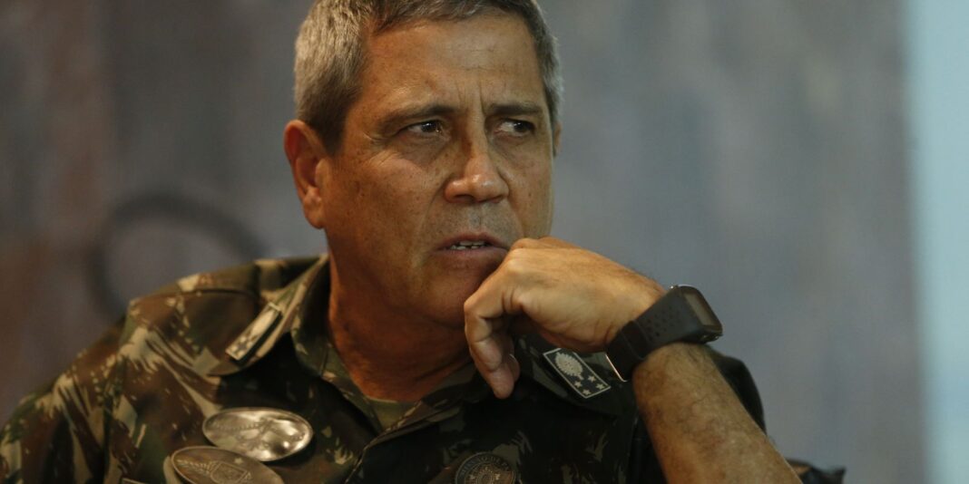 Defesa de Braga Netto ressalta lealdade do general a Bolsonaro Defesa de Braga Netto ressalta lealdade do general a Bolsonaro