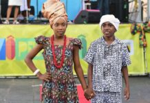 Escola Municipal Vivaldo da Costa Lima realiza o XVII Desfile da Beleza Negra no Pelourinho – Secretaria de Comunicação Escola Municipal Vivaldo da Costa Lima realiza o XVII Desfile da Beleza Negra no Pelourinho – Secretaria de Comunicação