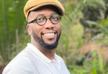 Escritor beninense escolhe Salvador para lançar livro sobre valorização da herança africana – Secretaria de Comunicação Escritor beninense escolhe Salvador para lançar livro sobre valorização da herança africana – Secretaria de Comunicação