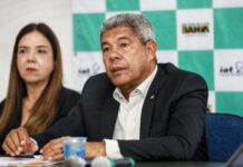 Jerônimo Rodrigues dialoga com futuros gestores de agroindústrias familiares baianas durante curso de capacitação da SDR Logo