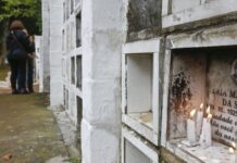 Preço de enterros triplica após concessão de cemitérios em SP Preço de enterros triplica após concessão de cemitérios em SP