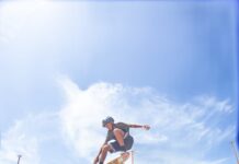 Atletas da seleção baiana de skate viajam para disputa do brasileiro com apoio da Sudesb Logo