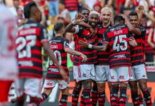 Flamengo vence e tira Inter da briga pelo título brasileiro Flamengo vence e tira Inter da briga pelo título brasileiro