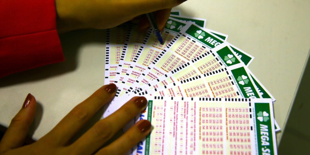 Mega-Sena acumula novamente e prêmio vai a R$ 76 milhões Mega-Sena acumula novamente e prêmio vai a R$ 76 milhões
