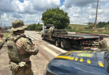 PRF apreende 380 Kg de Maconha dentro de pneus durante fiscalização na BR 262 em MG — Polícia Rodoviária Federal Maconha COE Betim.jpeg