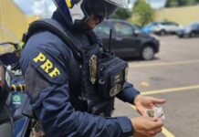 PRF prende motorista de caminhonete sob efeito de maconha na região de Curitiba — Polícia Rodoviária Federal 20241227_direção influencia maconha_tijucas.jpeg