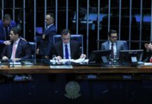 Senado aprova taxação de 15% sobre lucro de multinacionais Senado aprova taxação de 15% sobre lucro de multinacionais