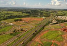 BNDES concede crédito de R$ 6,4 bi para melhoria de rodovias no Paraná BNDES concede crédito de R$ 6,4 bi para melhoria de rodovias no Paraná