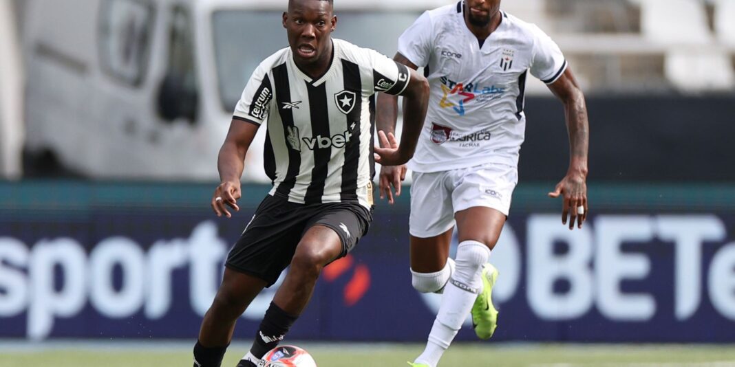 Campeão brasileiro e da Libertadores, Botafogo inicia 2025 com derrota Campeão brasileiro e da Libertadores, Botafogo inicia 2025 com derrota