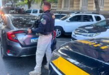 Carro roubado na Zona Norte do Rio é recuperado na Ponte Rio-Niterói — Polícia Rodoviária Federal PRFDEL02_RJ.jpeg