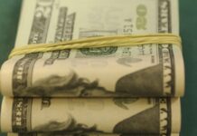 Dólar sobe para R$ 6,10 após dados sobre emprego nos Estados Unidos Dólar sobe para R$ 6,10 após dados sobre emprego nos Estados Unidos