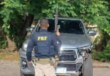 Homem é preso com veículo furtado após perseguição no Rio de Janeiro — Polícia Rodoviária Federal WhatsApp Image 2025-01-10 at 18.51.09.jpeg