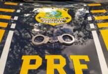 PRF e PCGO cumprem mandados de prisão na BR-020 — Polícia Rodoviária Federal 5ff4df34-c2c5-4222-9053-d8c3146ae72d.jpeg