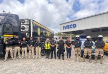 PRF na Paraíba em parceria com as Semob de Cabedelo e João Pessoa promovem ações educativas na Carreta PRF — Polícia Rodoviária Federal WhatsApp Image 2025-01-09 at 12.23.33.jpeg