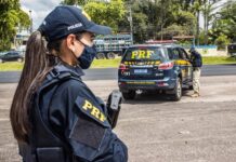 PRF realiza apreensões e prisões durante fiscalizações no Acre — Polícia Rodoviária Federal foto-prf-policial-estrada.jpeg