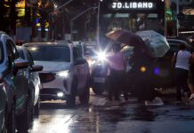 São Paulo ainda registra alagamentos e trânsito intenso após temporal São Paulo ainda registra alagamentos e trânsito intenso após temporal