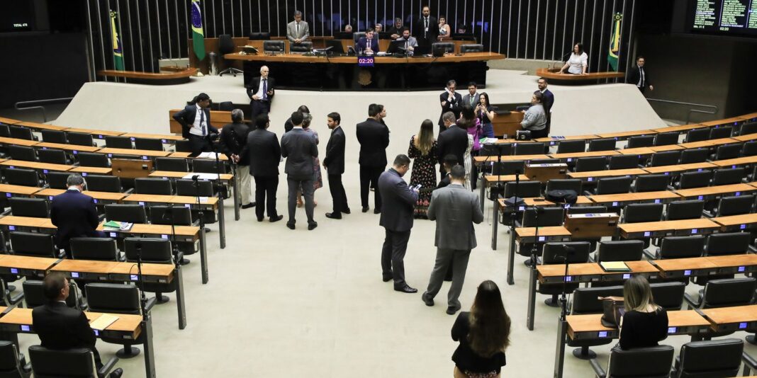 Bancada da Bíblia consolida força, mas vive novos desafios Bancada da Bíblia consolida força, mas vive novos desafios