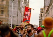 Bloco da Praça celebra 40 anos de axé music desfilando pelas ruas do Centro Histórico – Secretaria de Comunicação Bloco da Praça celebra 40 anos de axé music desfilando pelas ruas do Centro Histórico – Secretaria de Comunicação